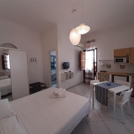 Il Cortile Di Eolo Apartment มาเรตติโม ภายนอก รูปภาพ