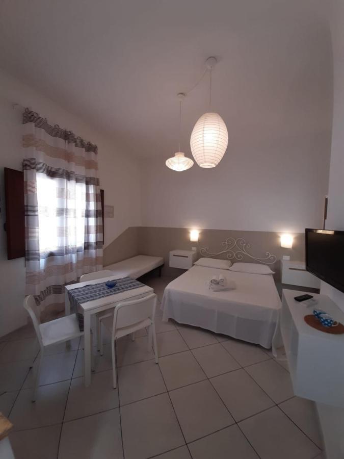 Il Cortile Di Eolo Apartment มาเรตติโม ภายนอก รูปภาพ