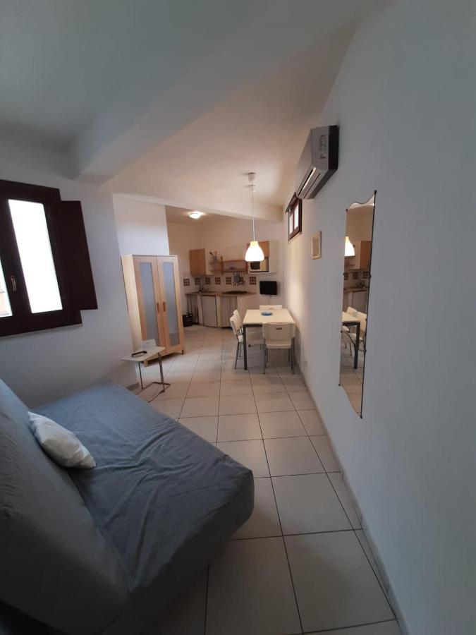 Il Cortile Di Eolo Apartment มาเรตติโม ภายนอก รูปภาพ